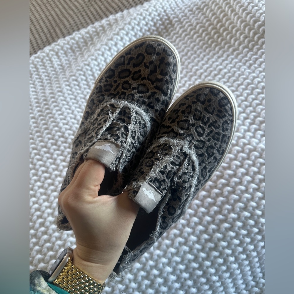 Rocket Dog 8.5 Slip on sneakers
